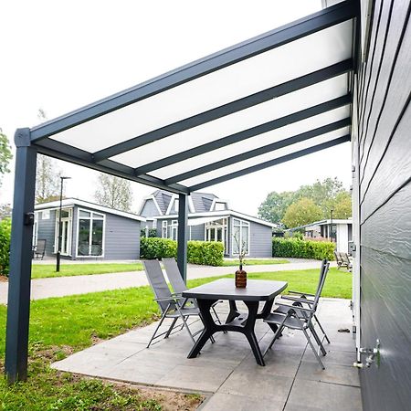 Vakantiehuis Met Vijverzicht Lathum Buitenkant foto