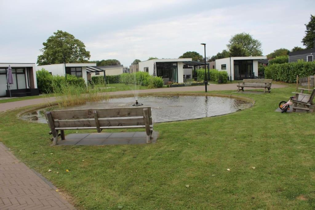 Vakantiehuis Met Vijverzicht Lathum Buitenkant foto