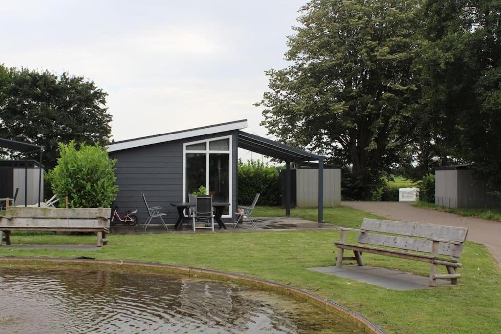 Vakantiehuis Met Vijverzicht Lathum Buitenkant foto