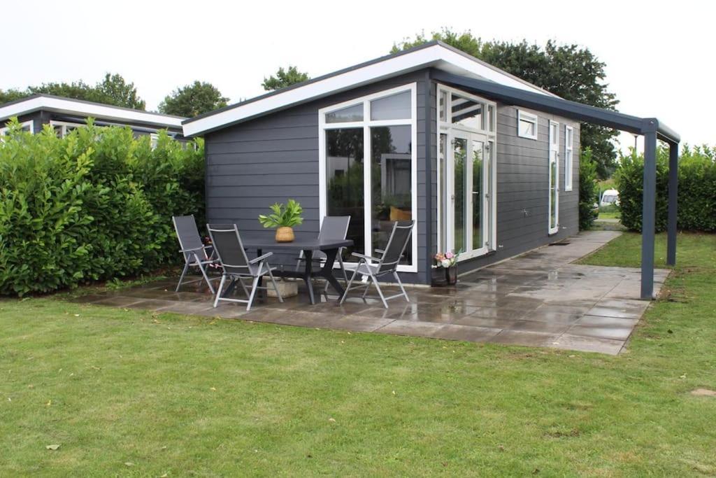Vakantiehuis Met Vijverzicht Lathum Buitenkant foto