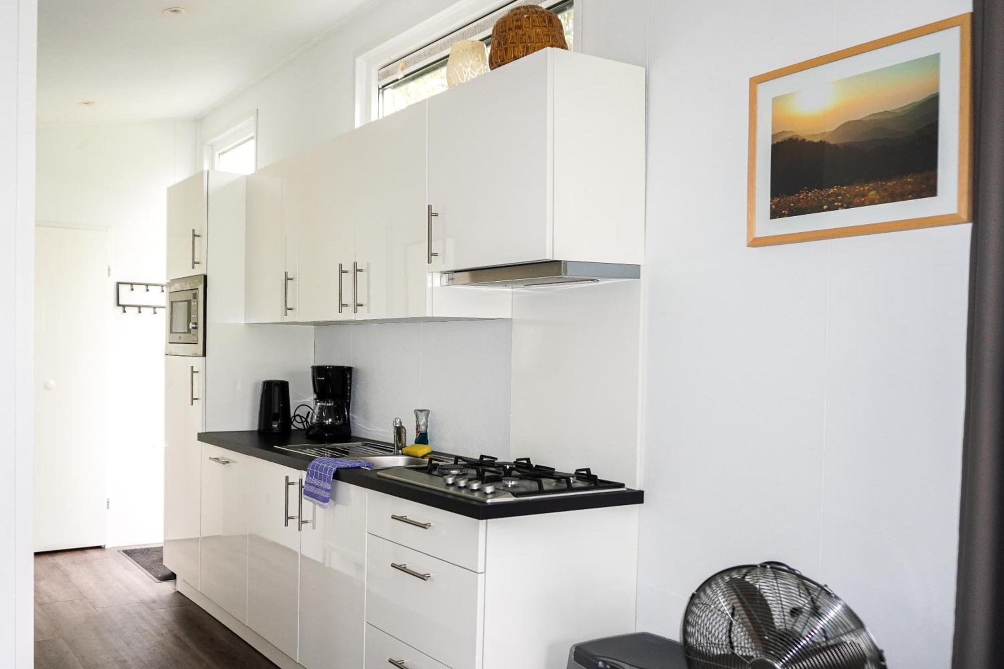 Vakantiehuis Met Vijverzicht Lathum Buitenkant foto