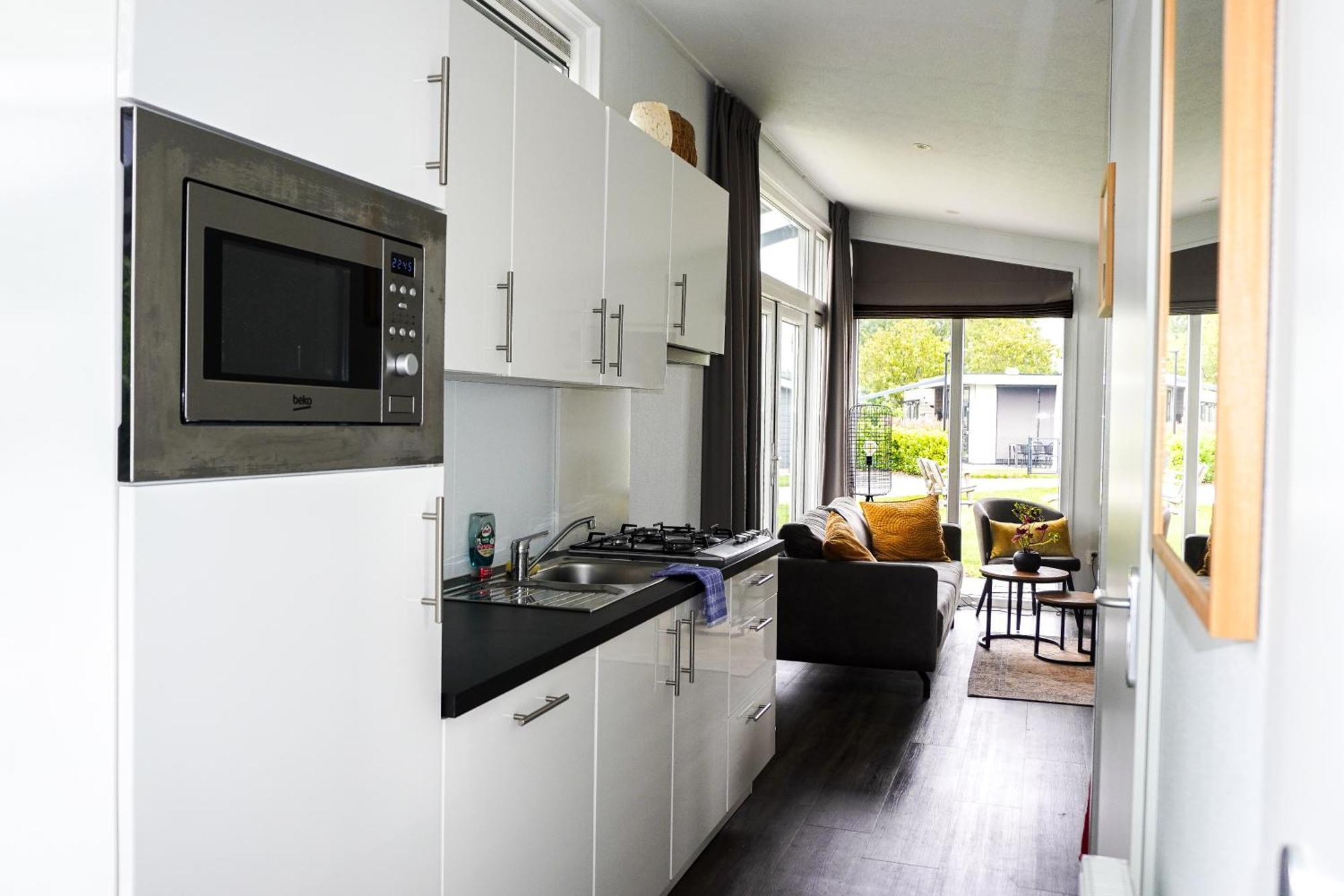 Vakantiehuis Met Vijverzicht Lathum Buitenkant foto