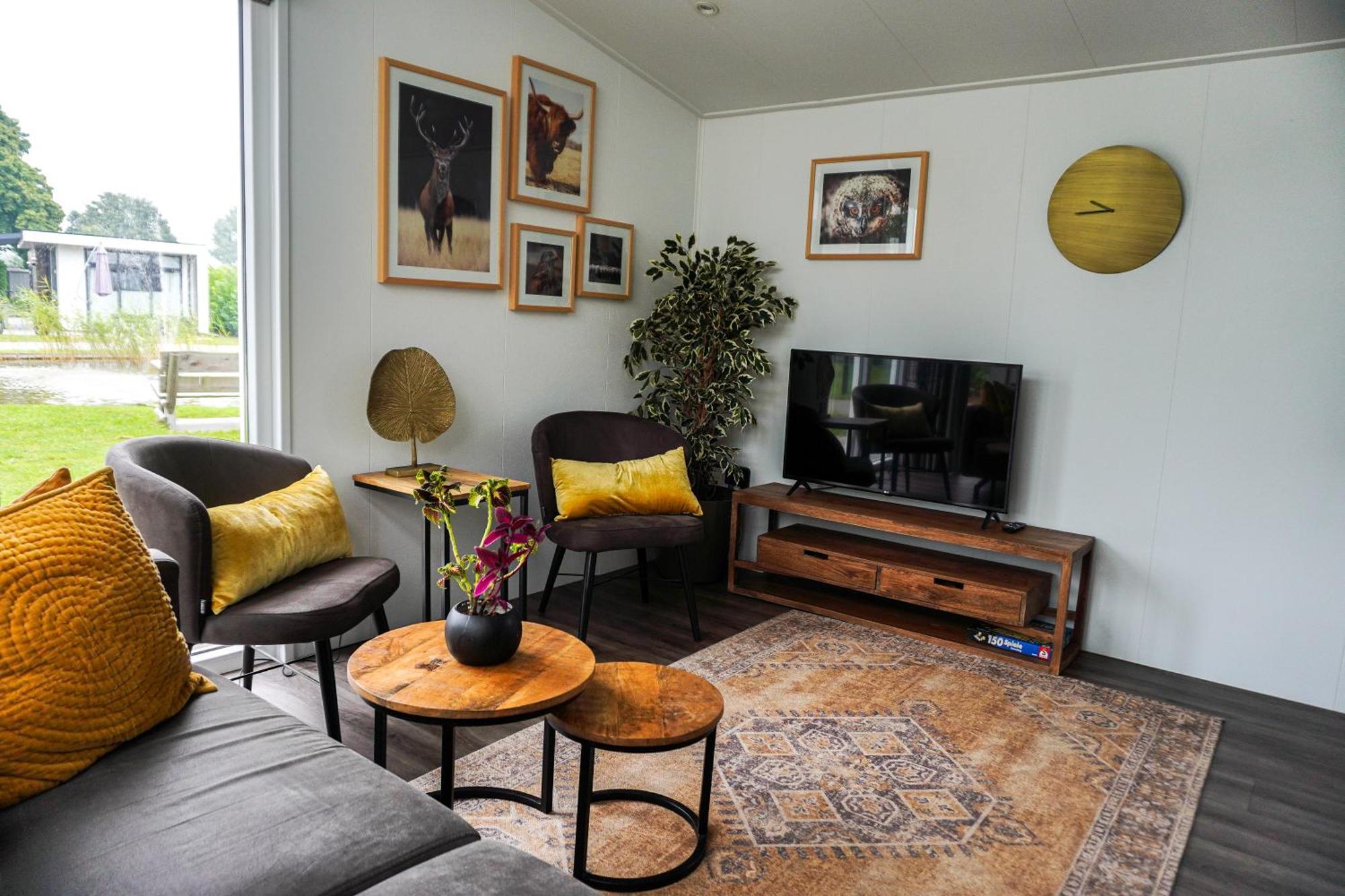 Vakantiehuis Met Vijverzicht Lathum Buitenkant foto