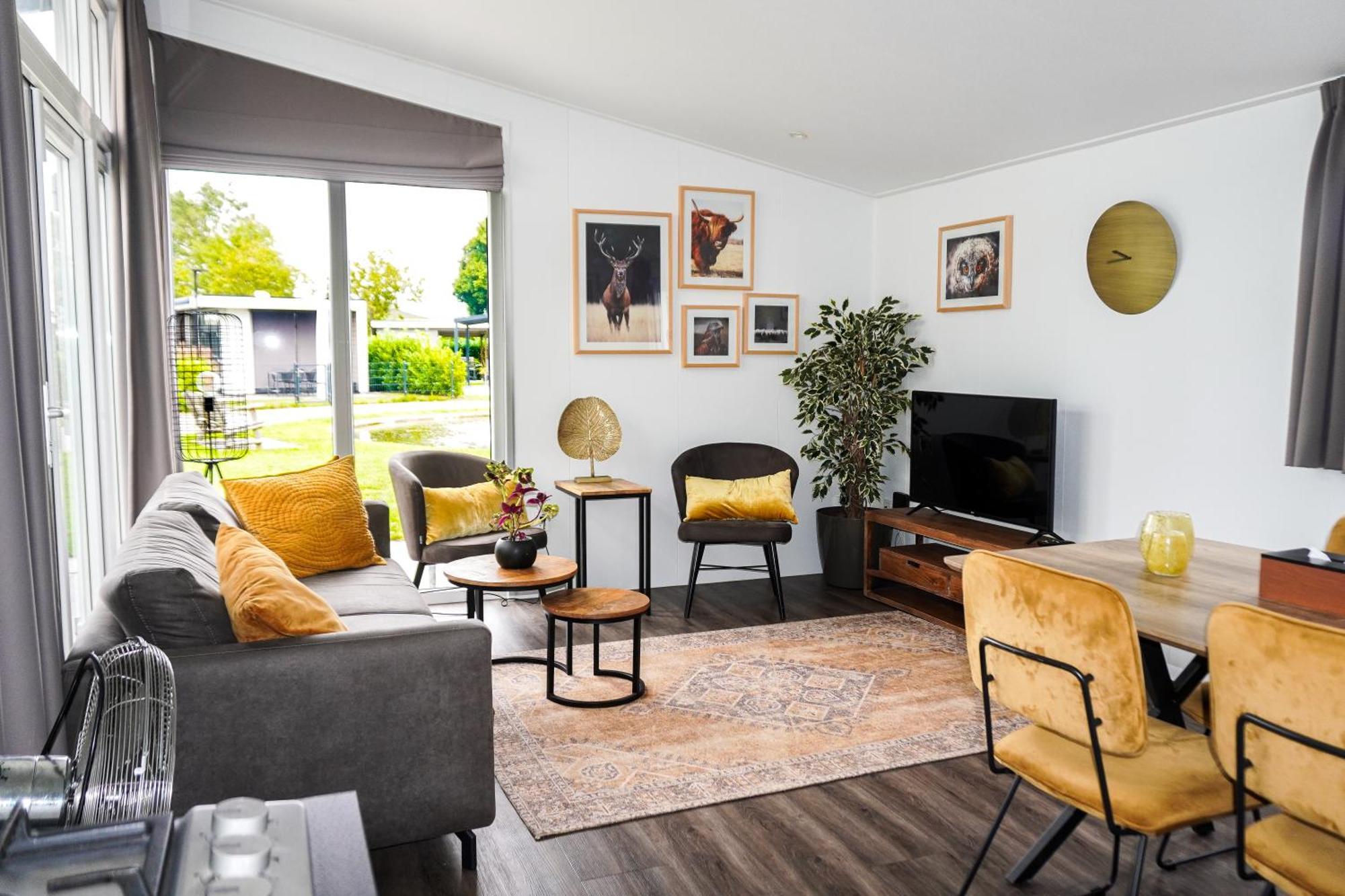 Vakantiehuis Met Vijverzicht Lathum Buitenkant foto